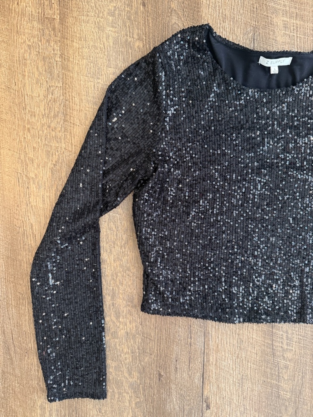 Z Supply Women’s Aurora Black Sequin Long Sleeve Crop Top Size Large - Picture 7 of 13